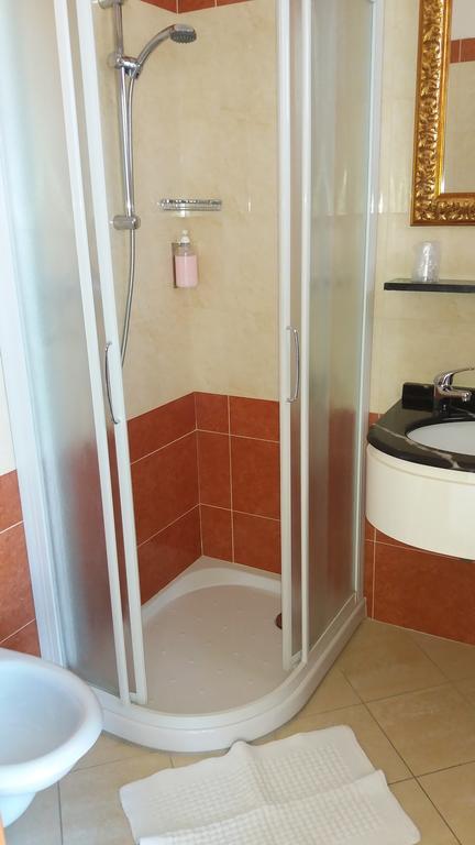 Hotel Nord Est Gabicce Mare Dış mekan fotoğraf